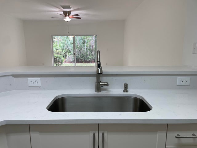 5 of 17 - 5071 Se Mariner Garden Circle, Stuart, FL