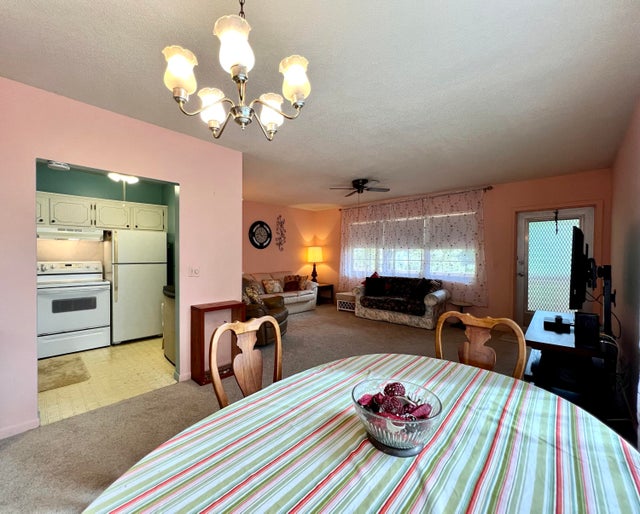 4 of 15 - 209 Salisbury I, West Palm Beach, FL