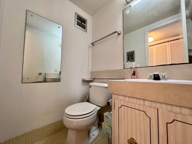 5 of 15 - 209 Salisbury I, West Palm Beach, FL