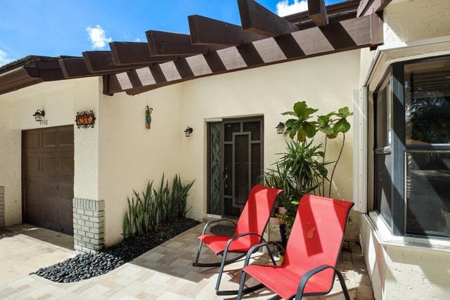 5 of 49 - 4940 Boxwood Cir, Boynton Beach, FL