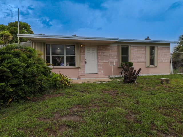 2 of 38 - 1315 7th Street, West Palm Beach, FL