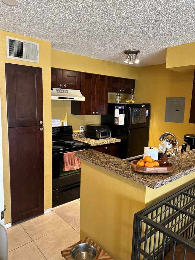 4 of 7 - 2900 S University Dr #9109, Davie, FL