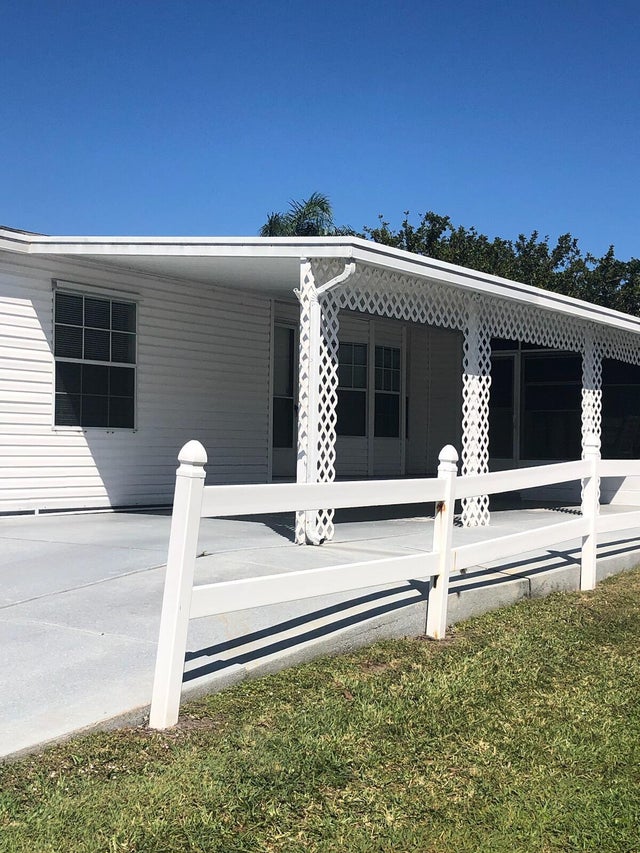 2 of 24 - 8579 Gallberry Cir, Port Saint Lucie, FL