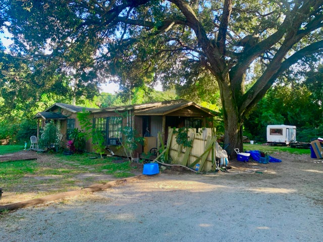 4 of 5 - 1805 38th Street, Vero Beach, FL
