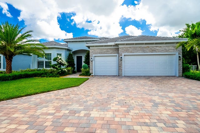 5 of 57 - 5330 Yellow Water Lily Ct, Lake Worth, FL