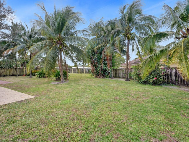 4 of 37 - 7 Polo Cir, Boca Raton, FL
