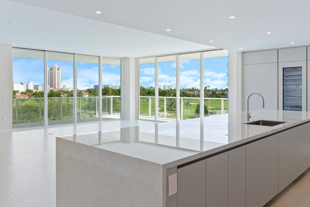 2 of 30 - 210 Se Mizner Blvd #502, Boca Raton, FL