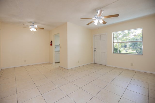 2 of 26 - 221 Se 3rd Av #2, Boynton Beach, FL