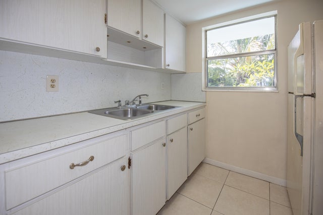 4 of 26 - 221 Se 3rd Av #2, Boynton Beach, FL