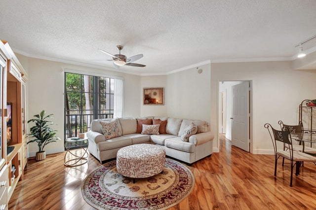1 of 46 - 630 S Sapodilla Avenue #216, West Palm Beach, FL