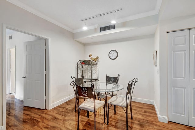 5 of 46 - 630 S Sapodilla Avenue #216, West Palm Beach, FL