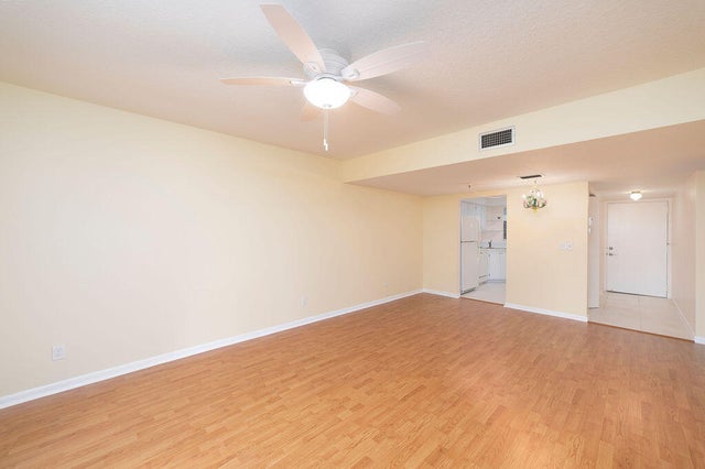 5 of 52 - 18081 Se Country Club Dr #126, Jupiter, FL