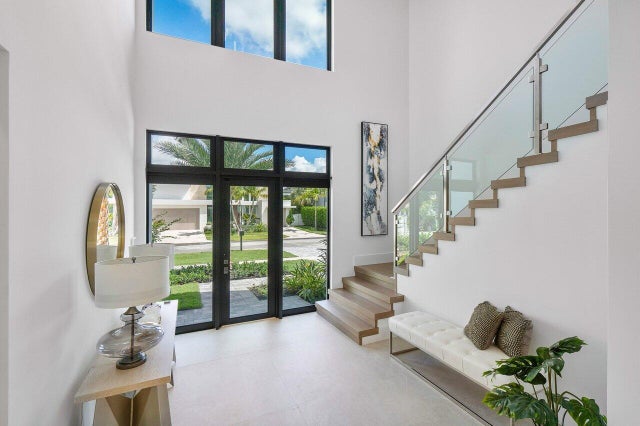 2 of 38 - 2737 Ne 18th Street, Fort Lauderdale, FL