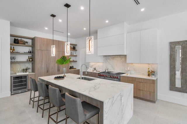 3 of 38 - 2737 Ne 18th Street, Fort Lauderdale, FL