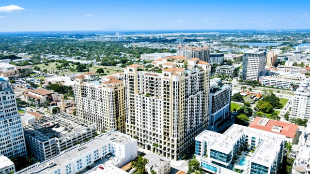 3 of 25 - 701 S Olive Av #202, West Palm Beach, FL