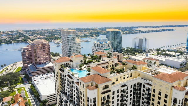 4 of 25 - 701 S Olive Av #202, West Palm Beach, FL