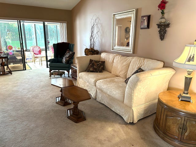 3 of 16 - 4724 Boxwood Circle, Boynton Beach, FL