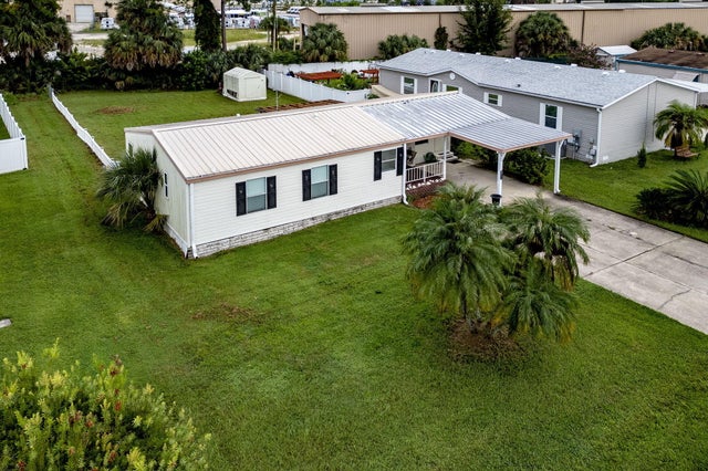 3 of 27 - 1657 Elkhart Cir, Tavares, FL