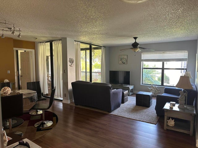 3 of 12 - 8565 W Boca Glades Blvd #g, Boca Raton, FL