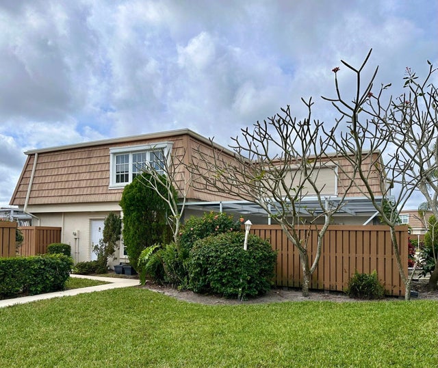 3 of 22 - 11551 Winchester Drive, Palm Beach Gardens, FL