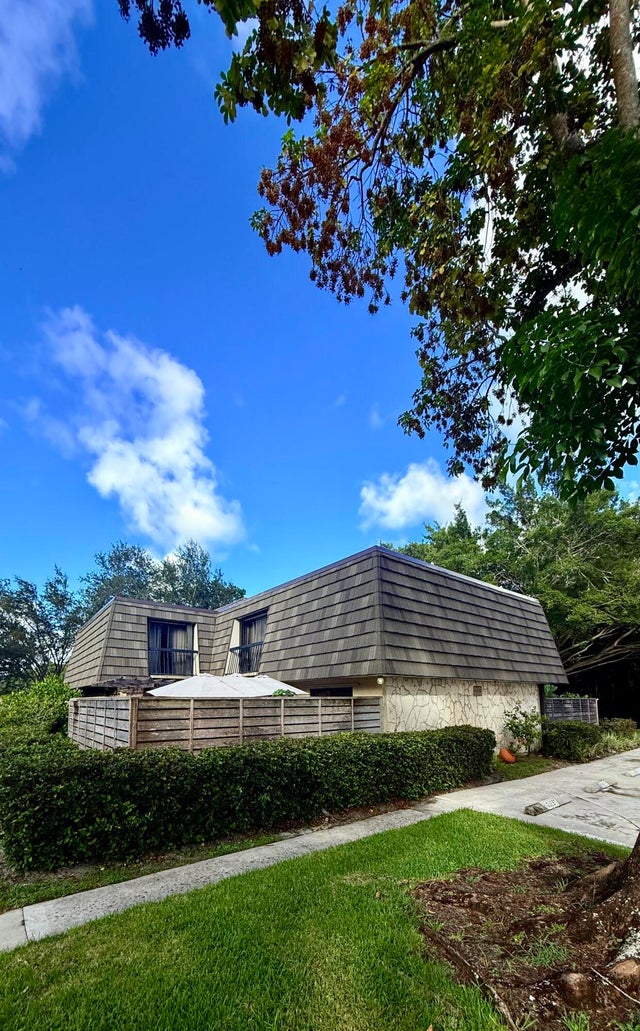 2 of 15 - 903 9th Terrace, Palm Beach Gardens, FL