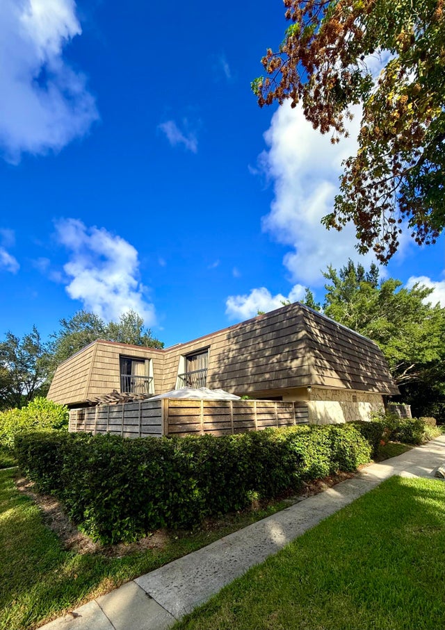 3 of 15 - 903 9th Terrace, Palm Beach Gardens, FL