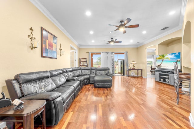 3 of 55 - 424 Nw Sheffield Cir, Port Saint Lucie, FL