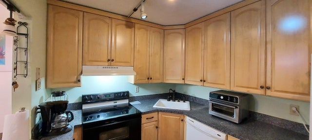 1 of 19 - 105 Lake Pine Circle #b-1, Greenacres, FL