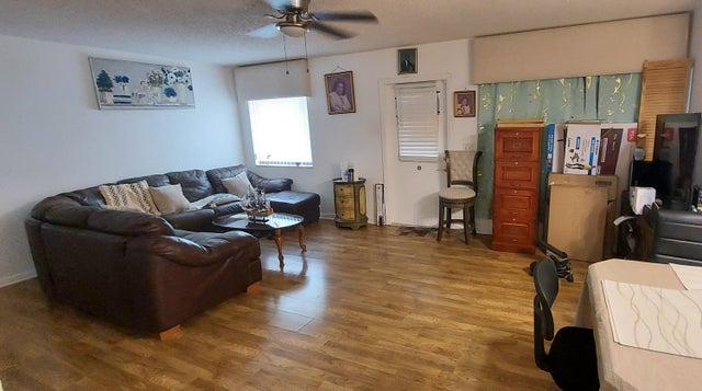 5 of 19 - 105 Lake Pine Circle #b-1, Greenacres, FL