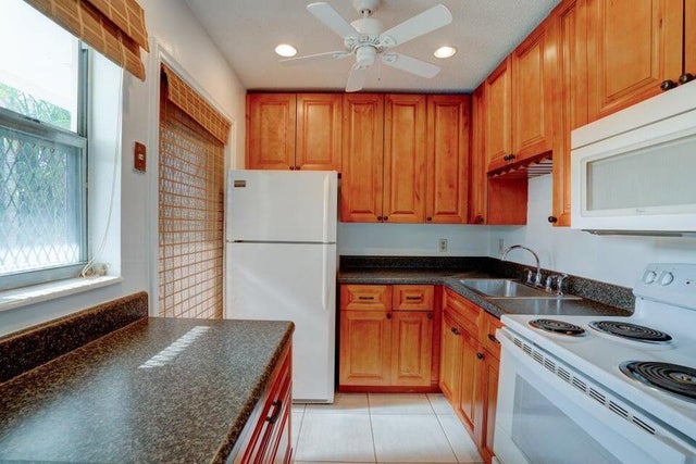 5 of 22 - 2111 Ne 1st 203 Ct #203, Boynton Beach, FL