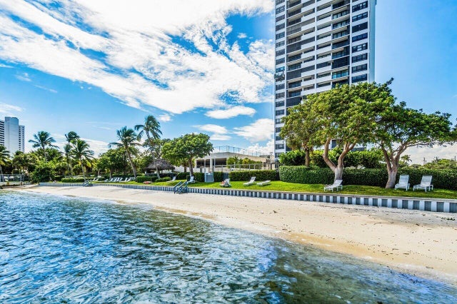 1 of 50 - 5600 N Flagler Drive #505, West Palm Beach, FL