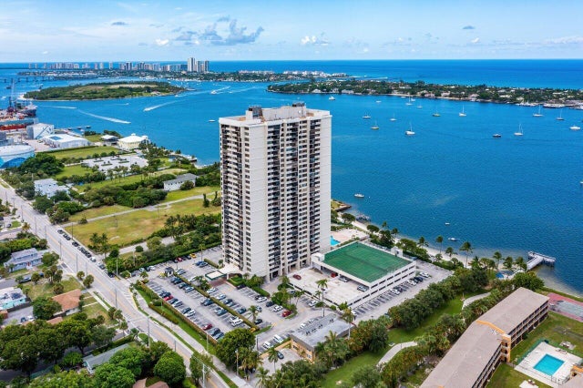 3 of 50 - 5600 N Flagler Drive #505, West Palm Beach, FL