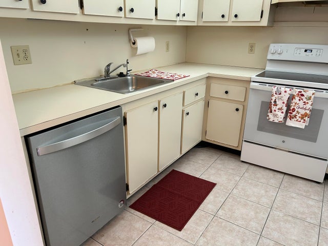 1 of 35 - 1902 Bermuda Cir #e1, Coconut Creek, FL