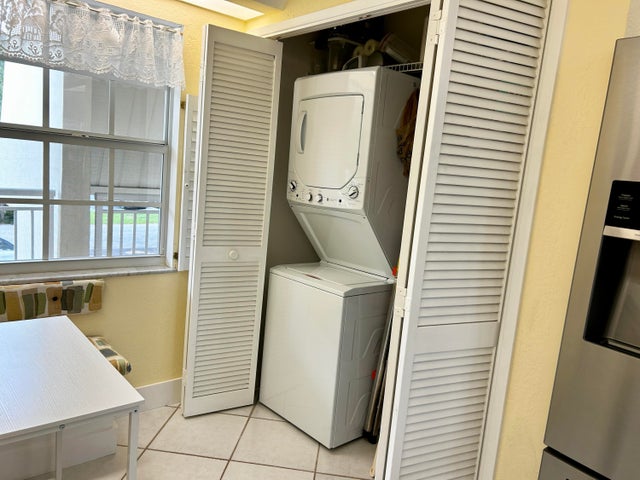 4 of 18 - 3165 Ne 48th Ct #211, Lighthouse Point, FL