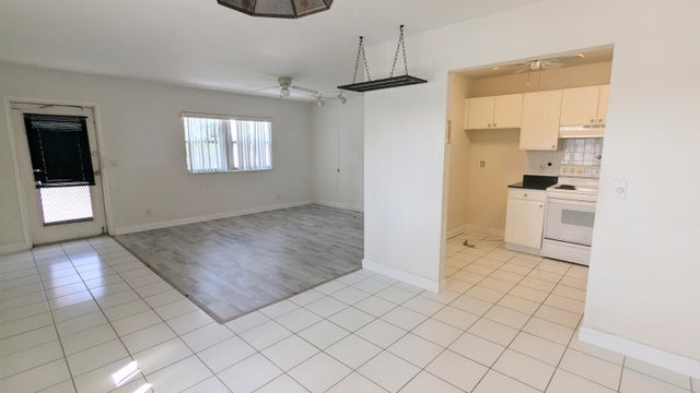 5 of 11 - 146 Tuscany B, Delray Beach, FL