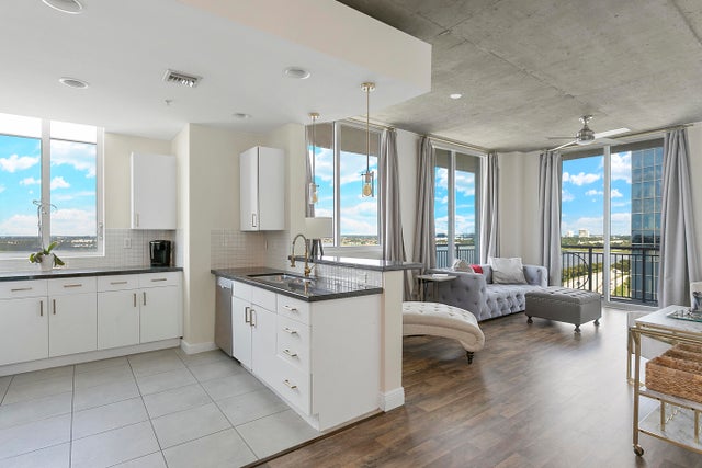 4 of 33 - 300 S Australian Avenue #1007, West Palm Beach, FL