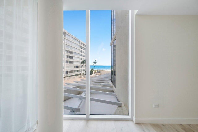 5 of 52 - 3550 S Ocean Boulevard #2d, South Palm Beach, FL