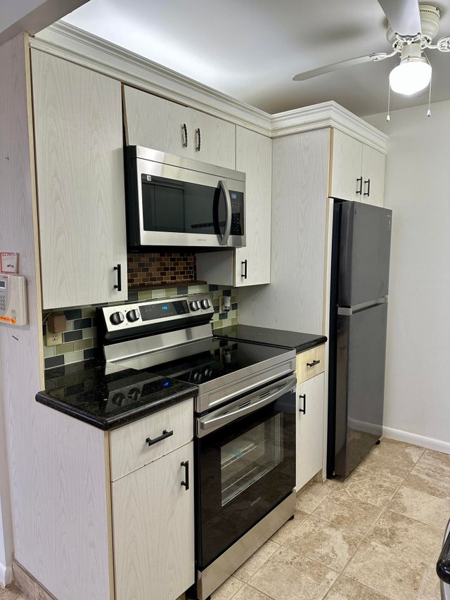 3 of 17 - 1021 Guildford B #1021, Boca Raton, FL