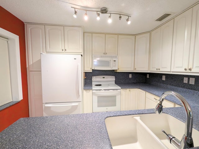 4 of 39 - 1914 Palmland Dr #b, Boynton Beach, FL