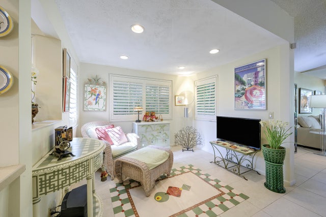5 of 24 - 13160 Bonnette Dr, Palm Beach Gardens, FL