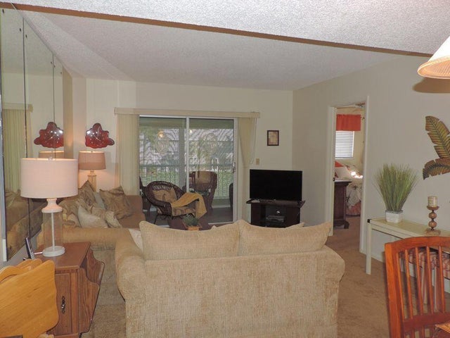 4 of 22 - 18081 Se Country Club Dr #bldg 10 Unit 100, Tequesta, FL