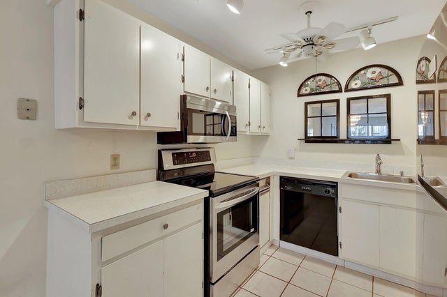 5 of 37 - 2109 Se Wayne Road #2109, Stuart, FL