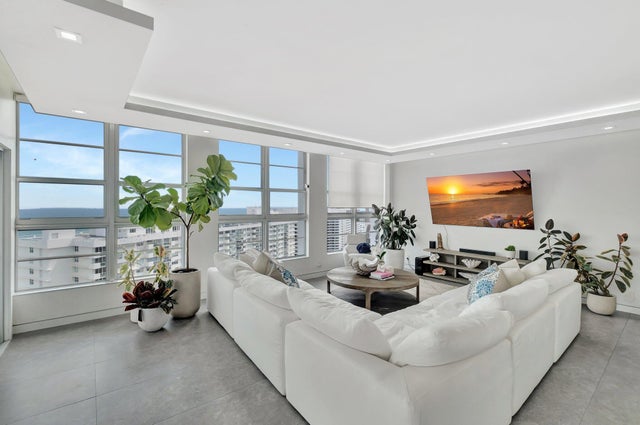 4 of 32 - 5660 Collins Avenue #21c, Miami Beach, FL