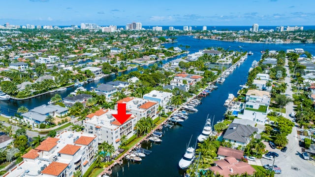 2 of 52 - 1424 Se 12th Street #3a, Fort Lauderdale, FL