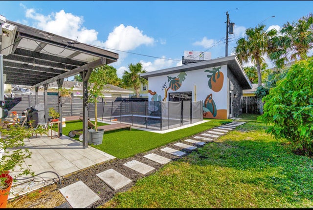 5 of 50 - 1310 Worthington St, West Palm Beach, FL