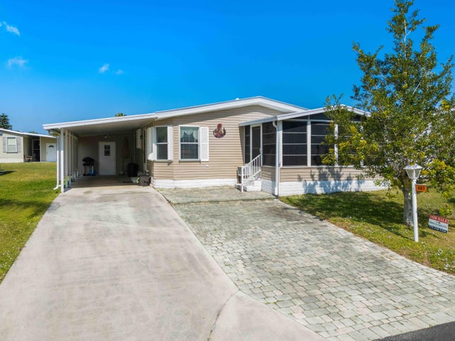 1 of 24 - 483 Tropical Isles Circle #19, Fort Pierce, FL
