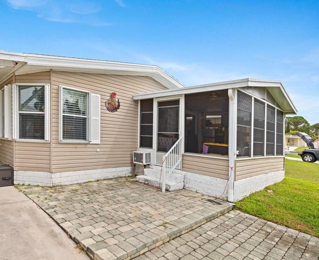 3 of 24 - 483 Tropical Isles Circle #19, Fort Pierce, FL