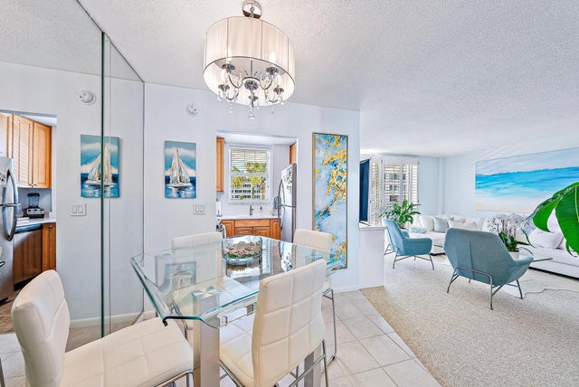 4 of 23 - 139 Sunrise Av #306, Palm Beach, FL