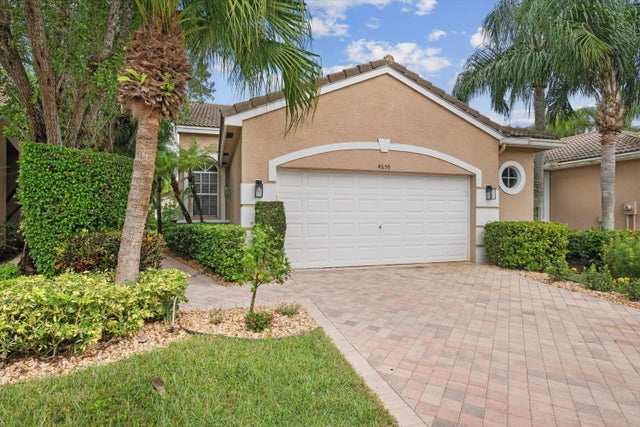 2 of 46 - 4659 Carlton Golf Dr, Lake Worth, FL