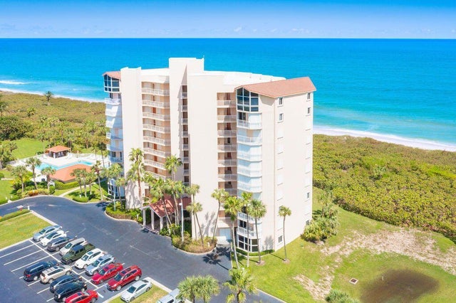 2 of 39 - 3870 N Highway A1a #301, Hutchinson Island, FL